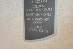 Raised-graphics-with-braille-for-Sheraton
