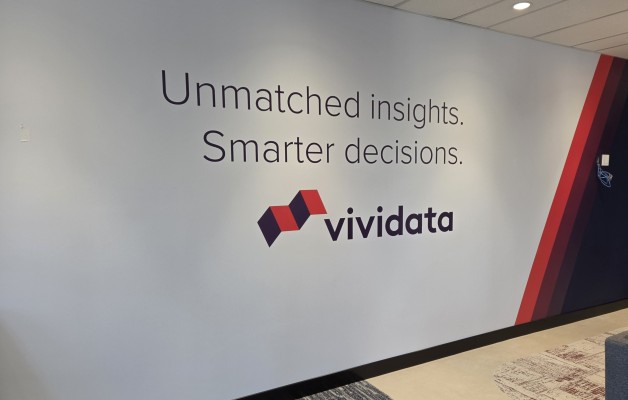 Full color printed vinyl graphics to match the Pantone colors "Vividata"