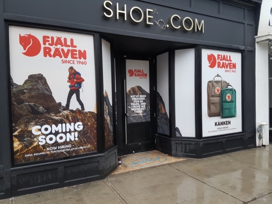 Full color window graphics Fjall Raven
