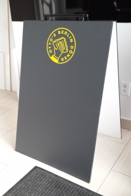 Custom chalck a board